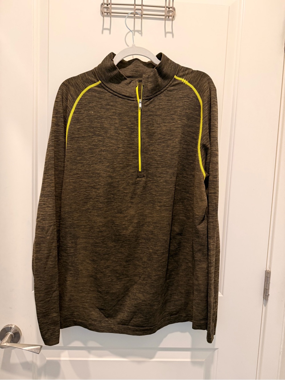 Lululemon Metal Vent Long Sleeve Quarter Zip Pullover Heathered Green Size XL